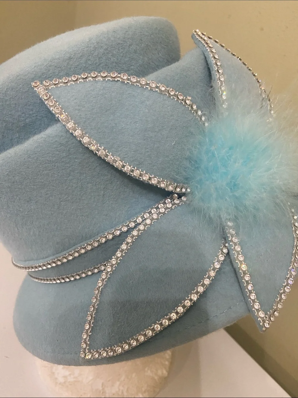 Pretty Dress Hat / Church Hat by Swan